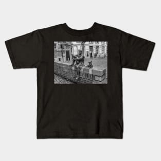 Statue of boy and dog Kids T-Shirt